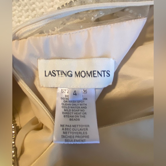 Beautiful bridesmaids dress or a engagement dress - Picture 6 of 7